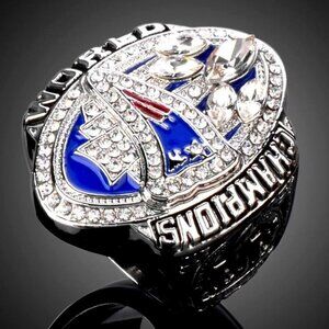 New England Patriots Championship Ring... Fast shipping from USA